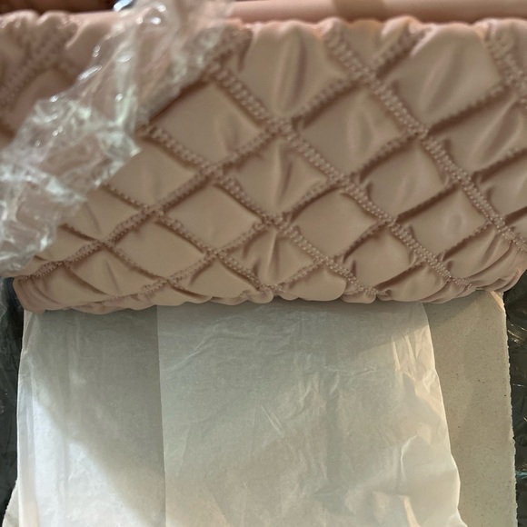 Gilda Paris Quilted Waffle Handbag Blush Pink Purse Studded Bag  NWT - Picture 4 of 11